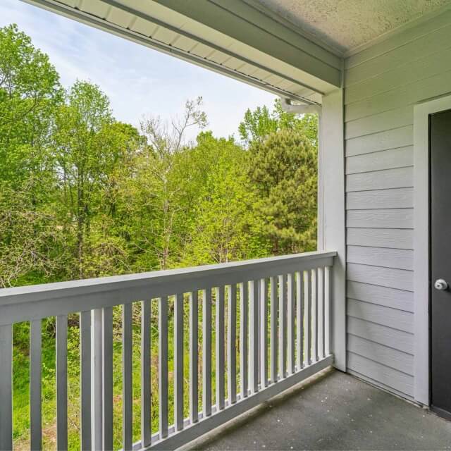 waterford-creek-balcony2