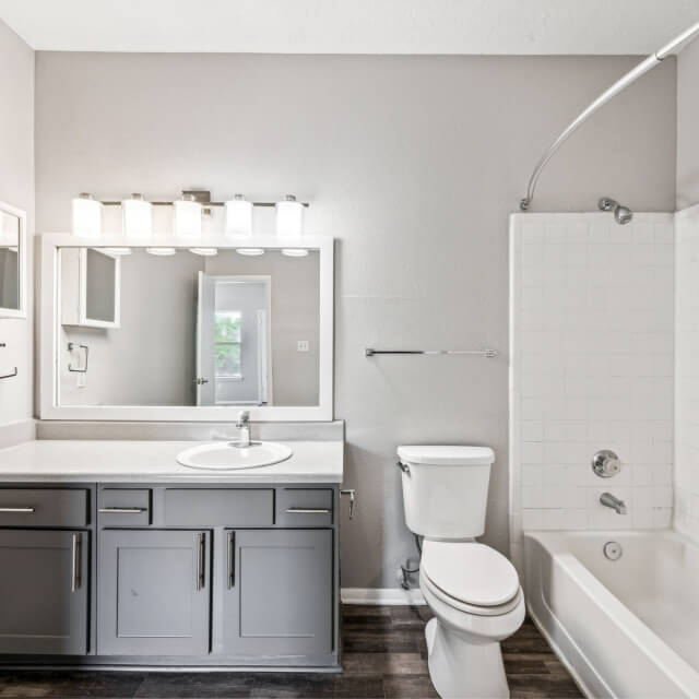 waterford-creek-bathroom