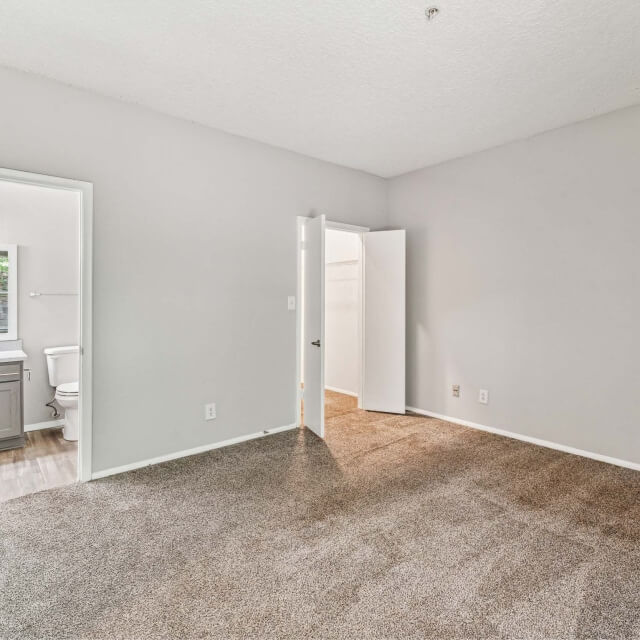 waterford-creek-charlotte-rentals-bedroom-6